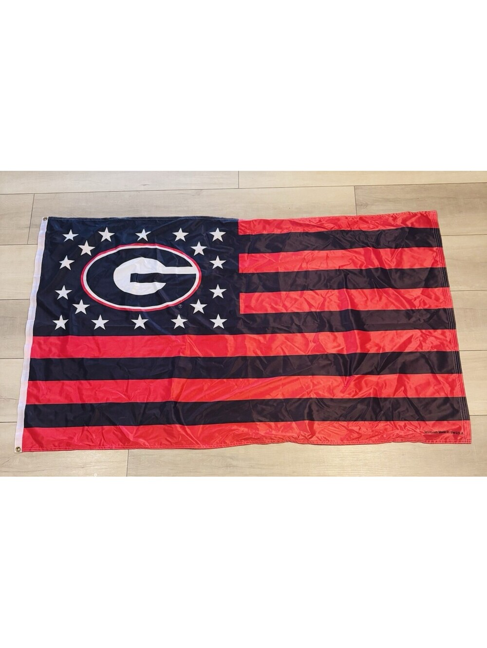 UGA Outdoor / man cave Flag - 5 feet x 3 feet -University of Georgia